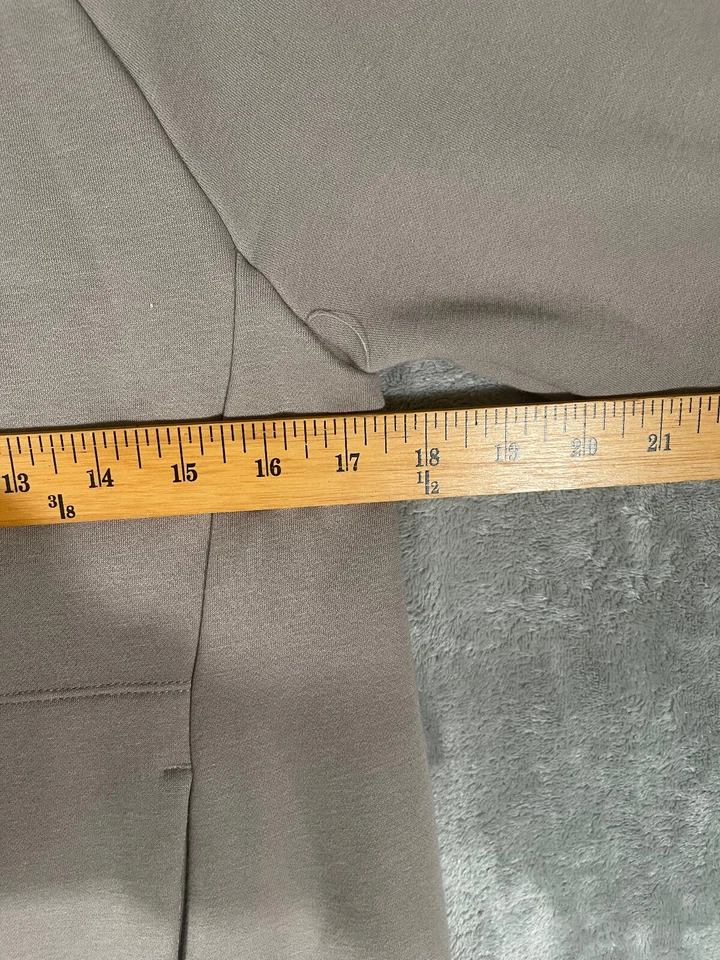 Fabletics Women Sweater Size Small Pullover Long Sleeve Pockets Fleece Mock Gray - Image 2 of 4