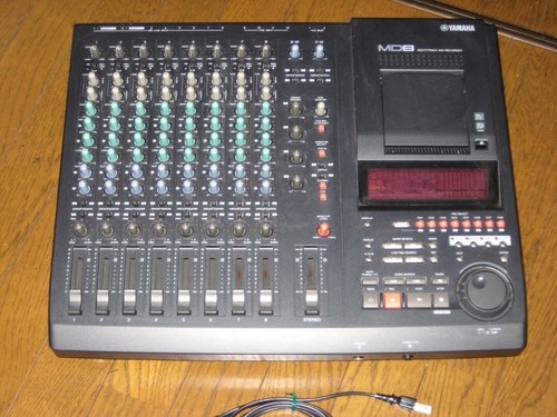 Junk YAMAHA Multi-track MD Recorder MD8 with case, no keys, black, for parts - Picture 9 of 16
