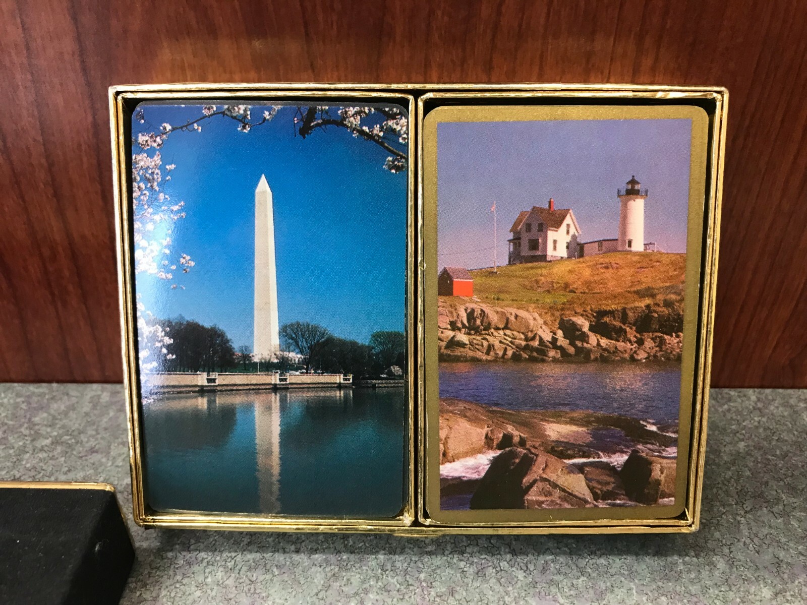 Cardwell Westinghouse 2 playing card decks and case holder, Monument