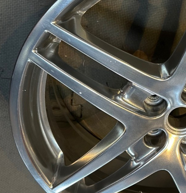 Ferrari F430 Front Wheel 19 X 7.5 OEM