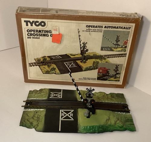 Tyco HO Scale Operating Crossing Gate No. 908 W/Box EXCELLENT CONDITION L@@K!! - Picture 3 of 6