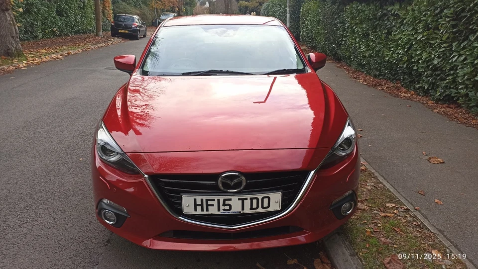 2015 Mazda 3 2.0 Petrol Manual NAVI hatchback - Image 3 of 4
