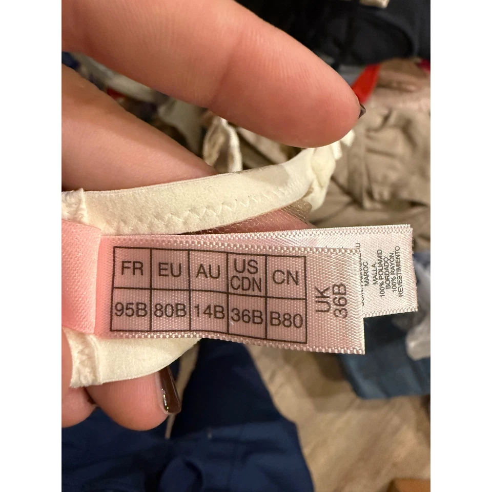 Conjunto de sujetador y bragas Agent Provocateur 36B B80 lencería floral marfil de encaje transparente Foto 4 de 4