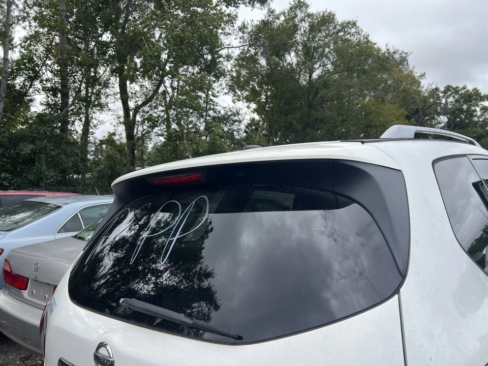 Alerón trasero y luz de freno Nissan Pathfinder 13-20 SOLO ALERÓN - QAA Foto 3 de 4