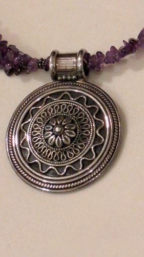 Stunning Doug Paulus Stamped Sterling Medallion & Amethyst Nugget Choker - Picture 3 of 9