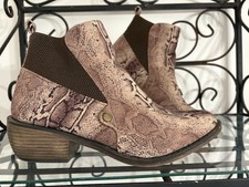 Dominique Nicole Rashida Sz 9.5 Faux Snake Print Ankle Booties Rounded Point Toe