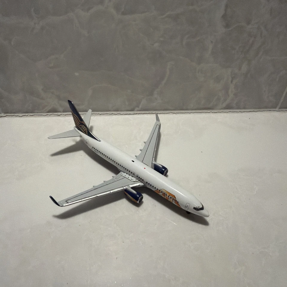 ATA Boeing 737-800 (W) 1:400 Gemini Jet “American Dream” Limited Edition! (RARE) - Image 3 of 4