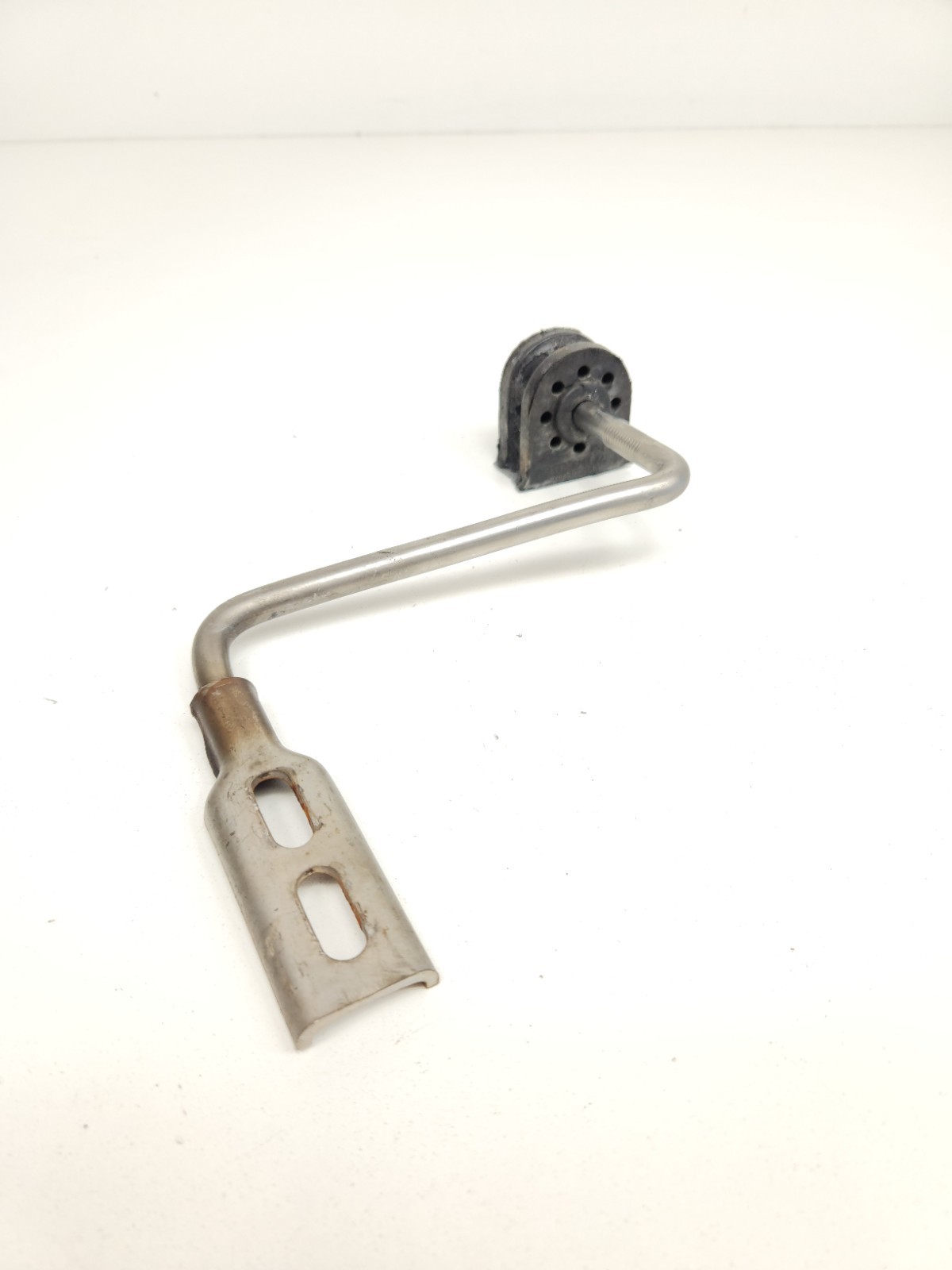 2012-2014 MCLAREN MP4-12C 570 650 RIGHT EXHAUST MOUNTING BRACKET TAB STOCK OEM