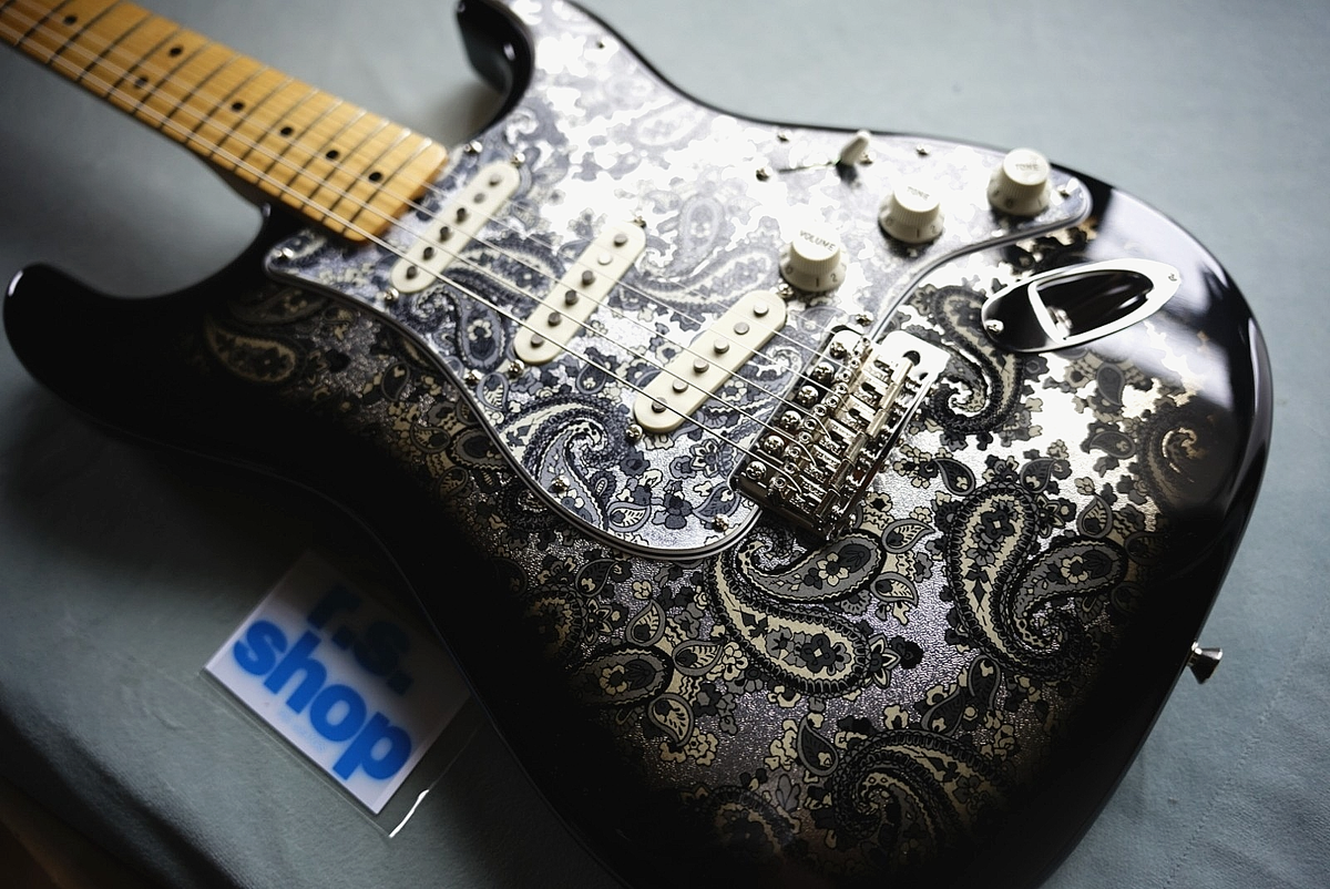 Fender Made in Japan Limited Stratocaster Black Paisley Limited