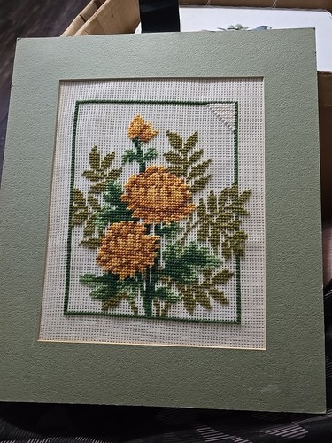Elsa Williams Original Model Autumn Mums Vintage
