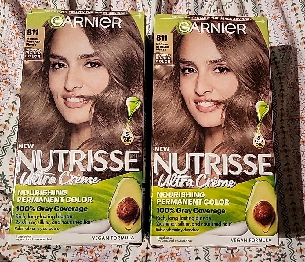 2 Garnier Nutrisse Ultra Creme - 811 Medium Extra Ash Blonde