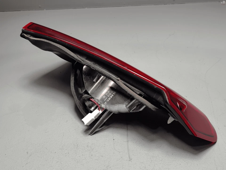 右后乘客侧内尾灯原始设备制造商 2014 - 2020 讴歌 MDX — 第 3/4 张图片