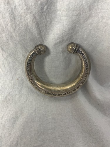 Vintage Tribal Bangle - Picture 4 of 4