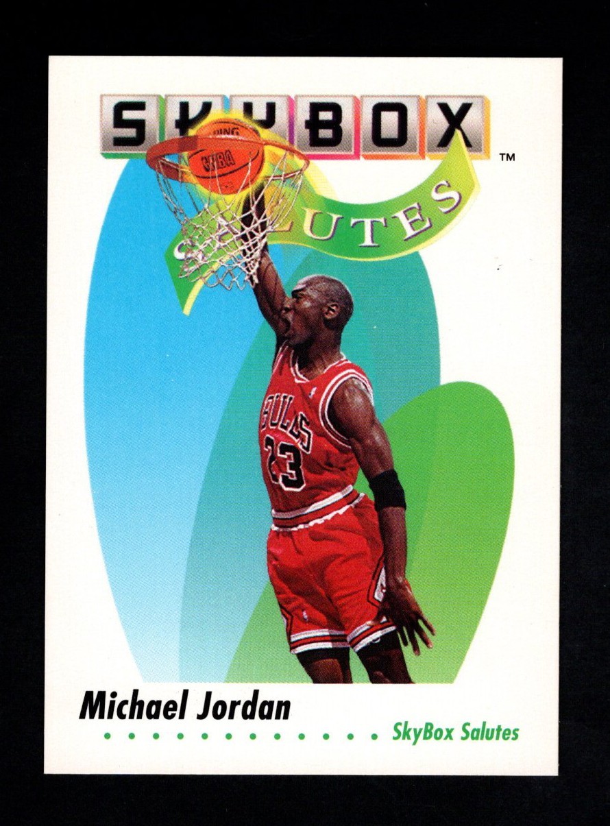 1991-92 SkyBox #572 Michael Jordan SALUTES Chicago Bulls HOF