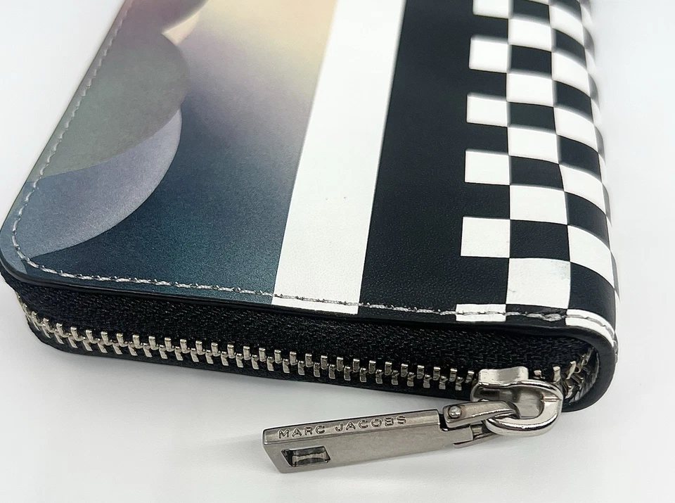 NUEVO CON ETIQUETAS Cartera Marc Jacobs Tostadora Corazón Cremallera Negro Blanco Cuadros Brillo Apliques Foto 3 de 4