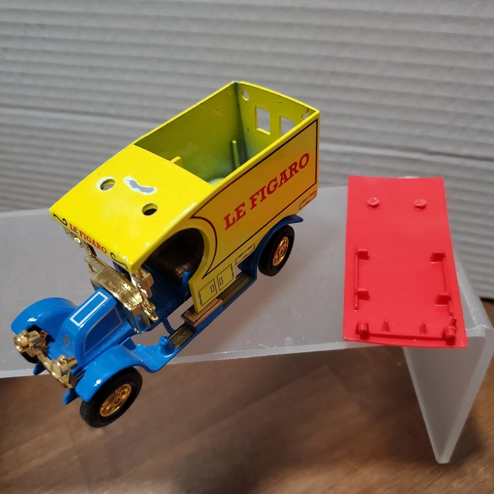 Matchbox Collectibles 1910 Renault AG Le Figaro Power Of The Press Detailed 1995 - Image 2 of 4