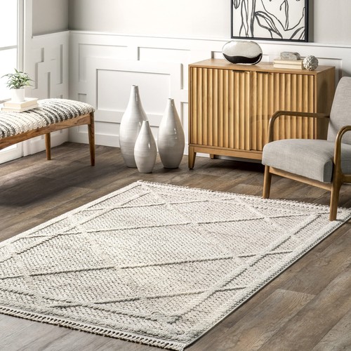 Dazi Moroccan Diamond High/Low Tasseled Area Rug, 8x11, Beige