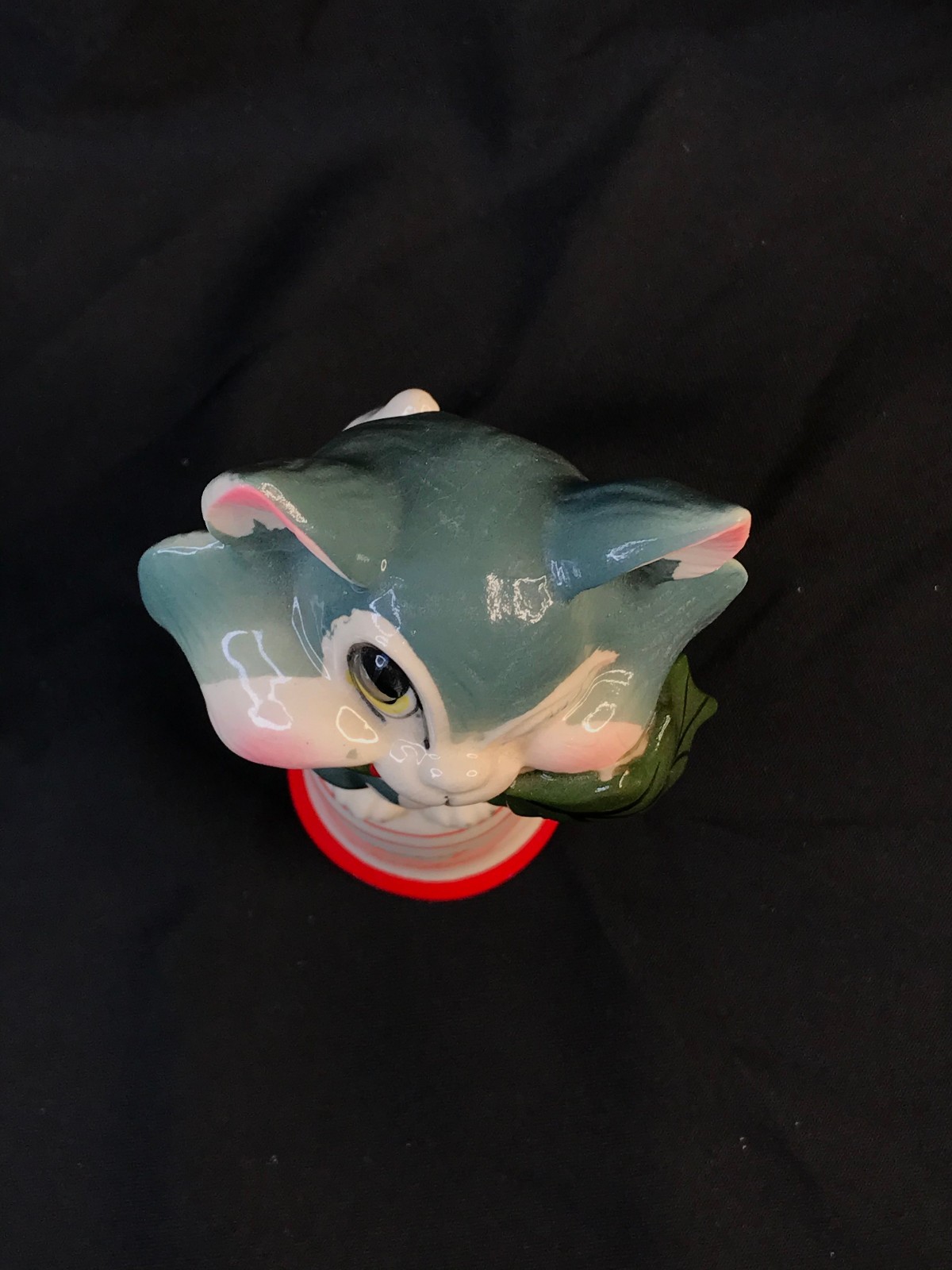 Kreiss “Merry Christmas” Gray Winking Cat Bell Japan 8”