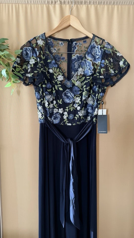 Macacão feminino Adrianna Papell bordado marinho combo de renda tamanho 4 US$ 189 novo com etiquetas - Imagem 2 de 4