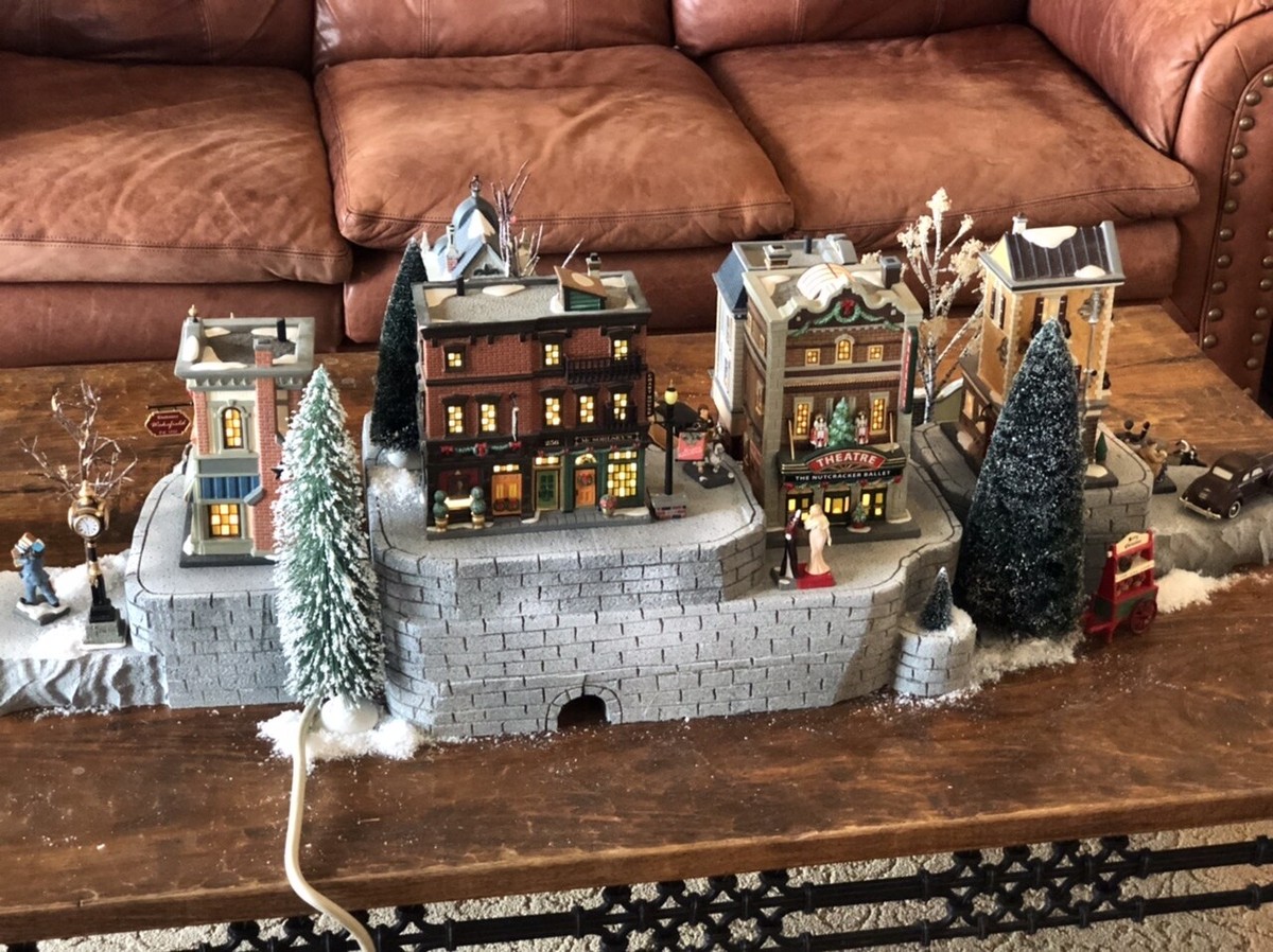 360-DEGREE CITY DISPLAY PLATFORM SET FOR DEPT 56 CHRISTMAS