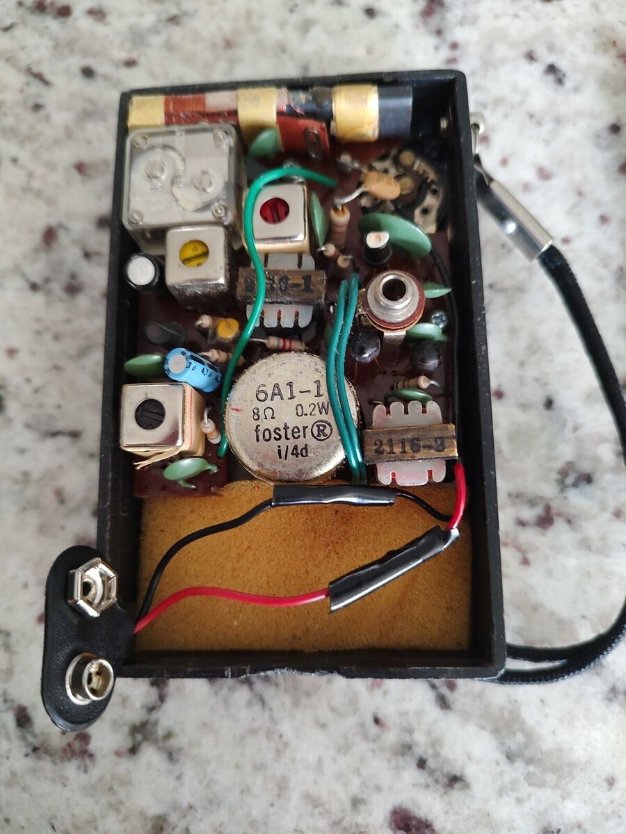 Vintage 1970s GE Solid State AM Radio - Model P-2790 Works Vintage 1970s GE Solid State AM Radio - Model P-2790 Works