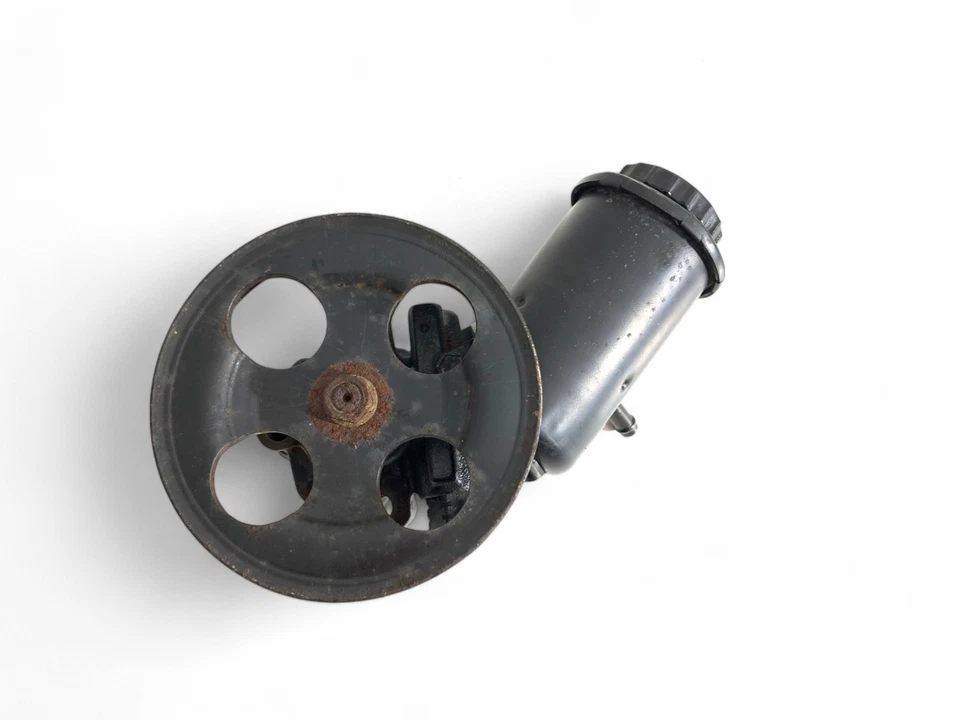 Bomba de dirección asistida Lexus IS300 2001-2005 3,0 L con polea 44320-53030 OEM 350 #A95 Foto 2 de 4