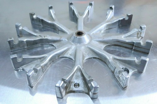 IEC Cat. #240 [8 x 100 mL] Head, Swing-out Bucket, Centrifuge Rotor - Picture 11 of 12