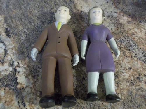 Vintage Marvel Education FAMILY Dolls Family Mom & Dad - Picture 2 of 6
