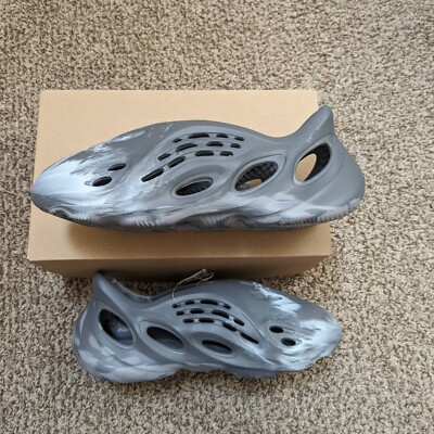 yeezy foam runner what size