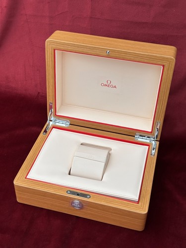 NEUF Original Omega Bois Suisse Présentation Coffret Cadeau Etui Rangement... - Photo 4/11