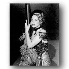 Barbra Streisand Photo 8x10 Fanny Brice Funny Lady 1975 Black And White Still