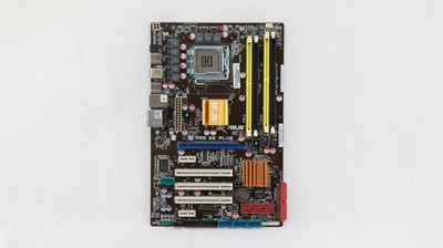 Asus P5Q SE Plus ATX Mainboard Sockel 775 Intel  P45 Chipsatz PCIe DDR2 USB2 IDE