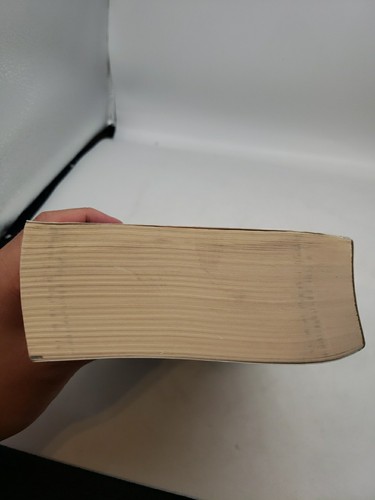 Court Of Wings And Ruin Sarah J. Mass (2017) 1st Edition / Print Paperback *READ - Picture 6 of 8