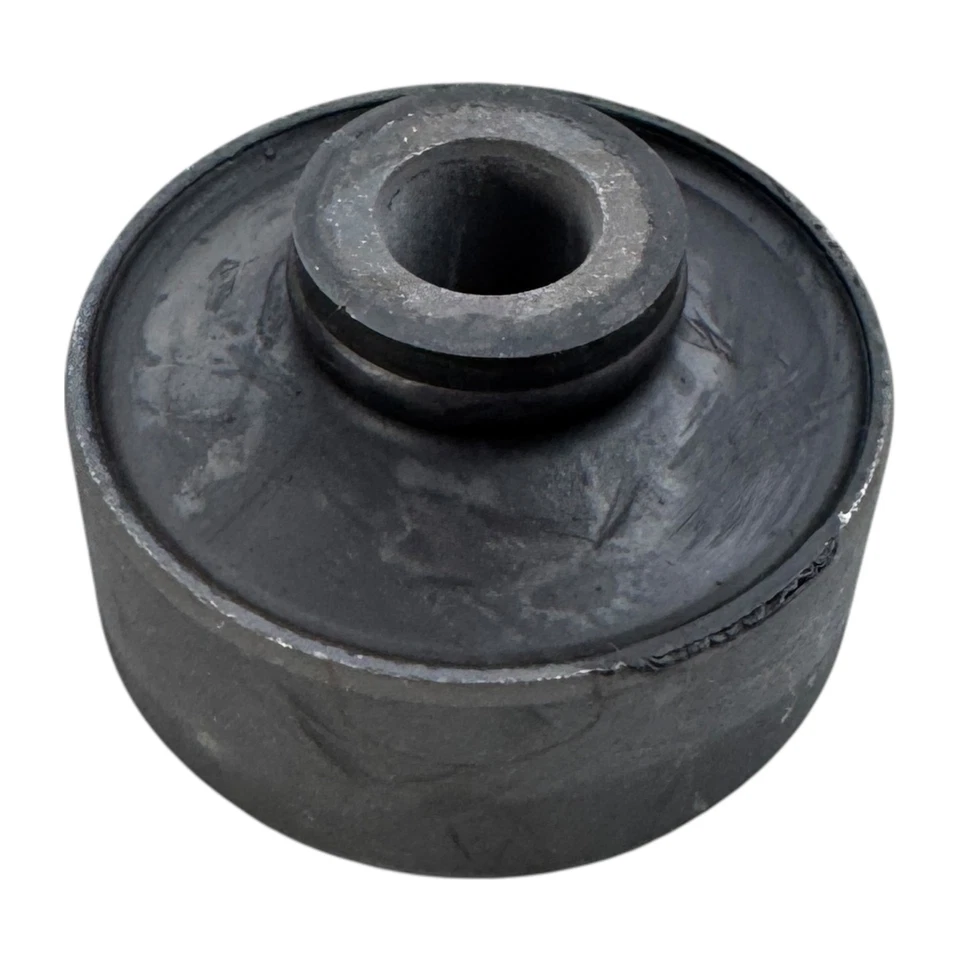 Kit de buje de brazo de control de suspensión Carquest RK6578 PARA CHEVROLET CAVALIER MALIBU Foto 3 de 4