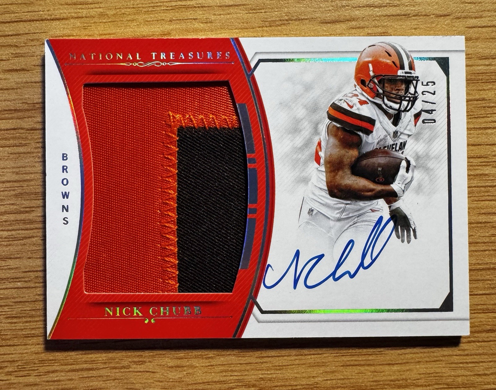 2018 National Treasures NICK CHUBB RPA Rookie Player Worn Patch Auto Holo /25