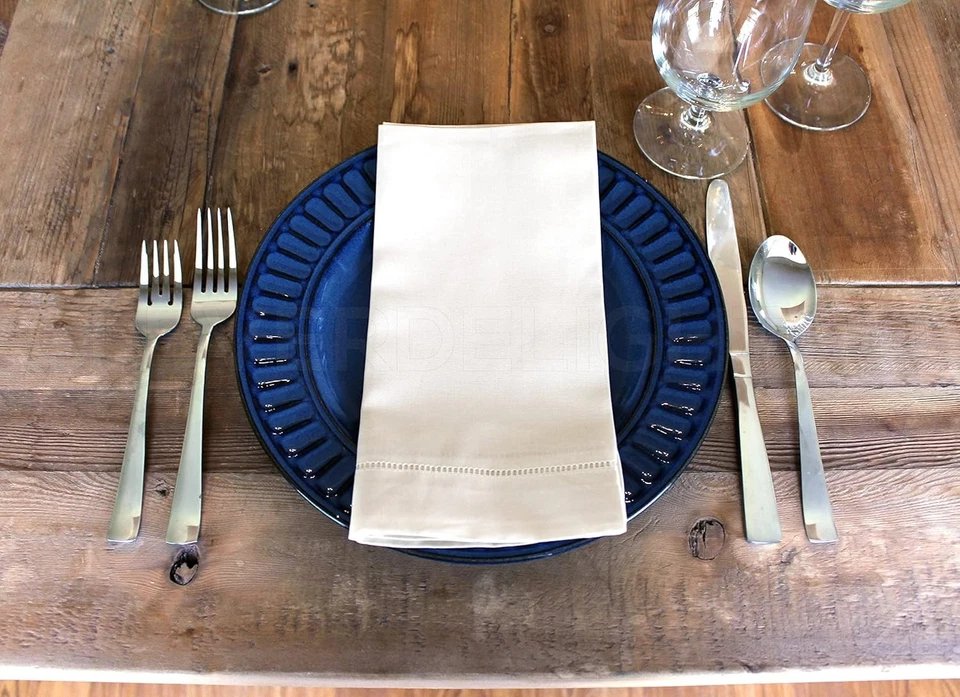 Luxurious 12-Pack 20" White Linen Cotton Blend Napkins with Elegant Hemstitch - Image 4 of 4