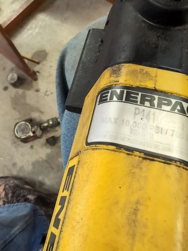 Bomba manual y manguera enerpac y cilindro Ram Pac RC-20 Foto 2 de 3