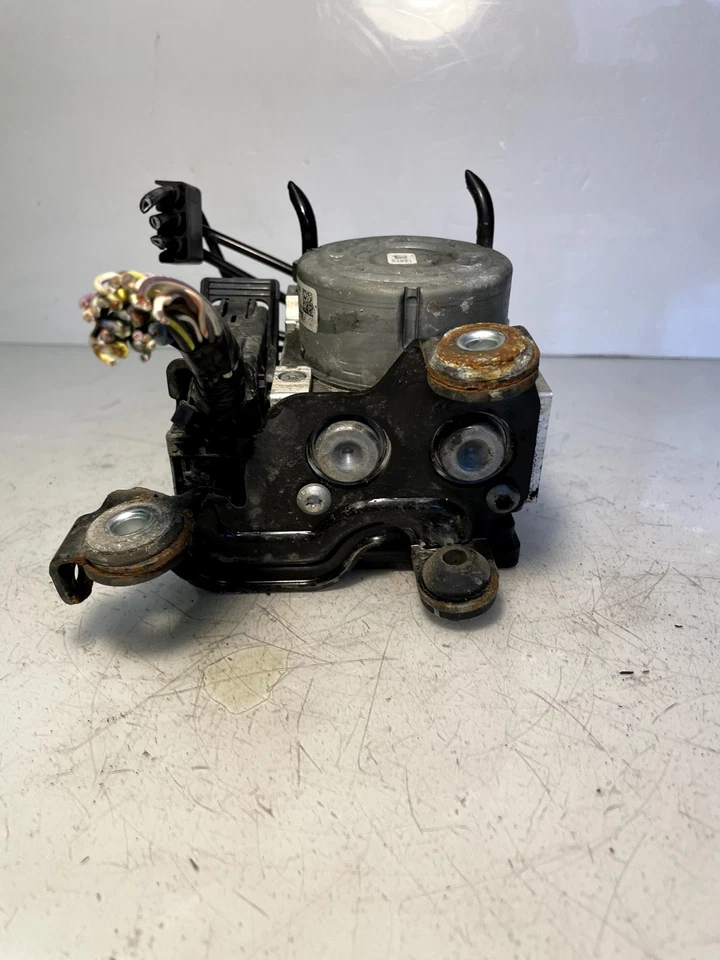 Módulo de bomba de freno ABS antibloqueo Lincoln MKZ 2017-2020 OEM FF4-Q10 Foto 4 de 4