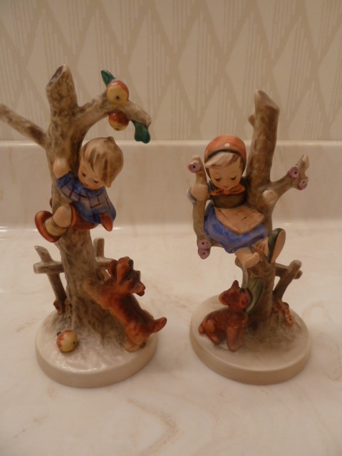 HUMMEL  MATCHING PAIR "CULPRITS & OUT OF DANGER" MINT CONDITION