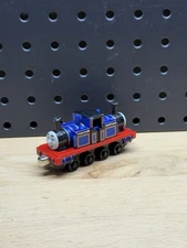 Thomas & Friends  Take N Play Die Cast Train Magnetic Engine Mighty Mac