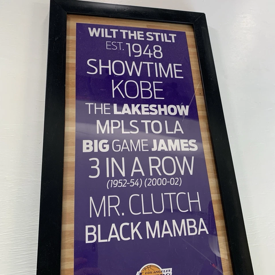 Letrero de metro enmarcado de Los Angeles Lakers Kobe “Black Mamba” letrero oficial de la NBA 22x12 Foto 4 de 4