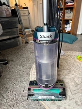 shark duoclean Power detect teal upright vacuum cleaner  less than a year old 
