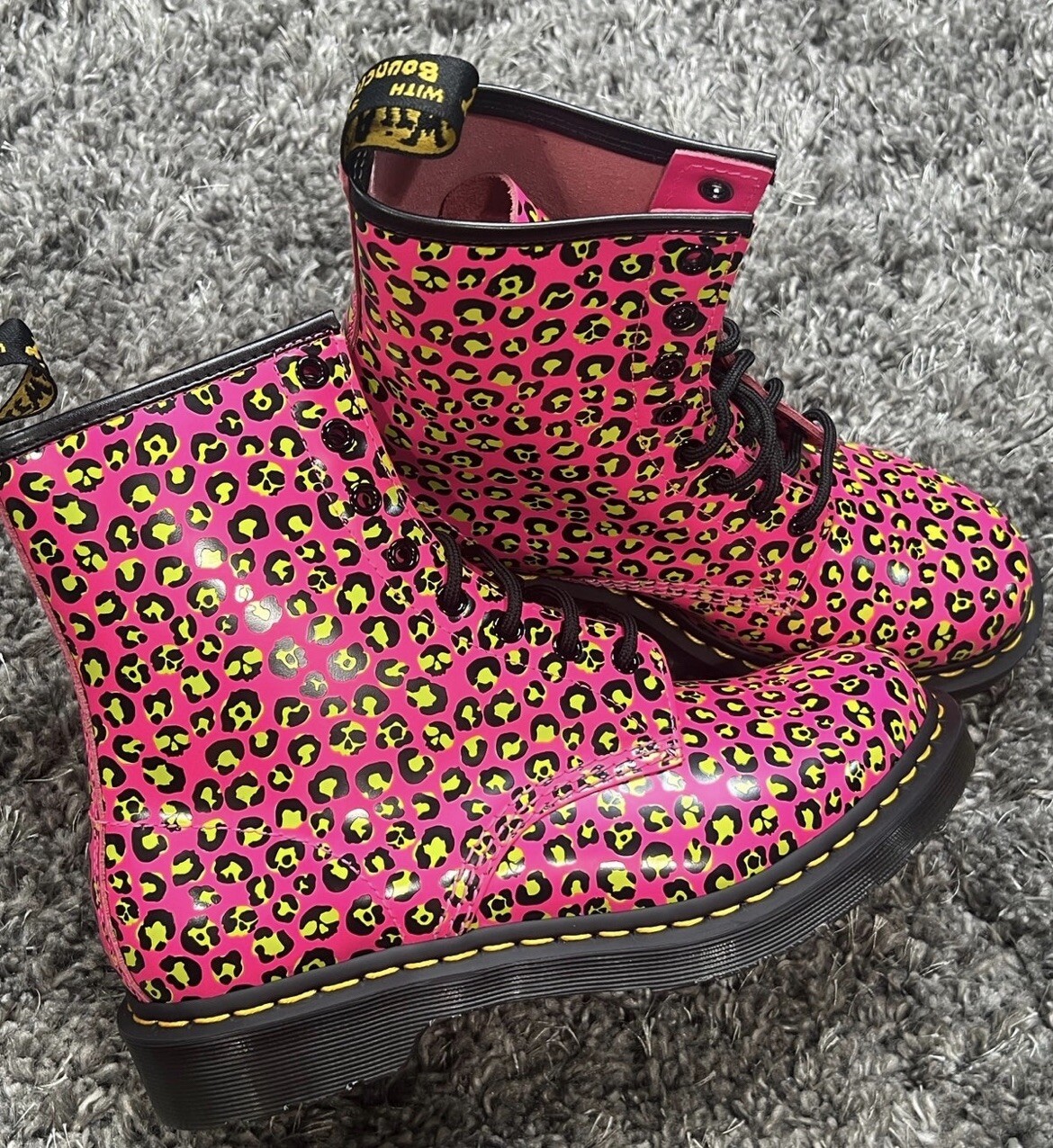 Dr. Martens 1460 Loud Leopard Smooth Pink 27652682 Women's image 3