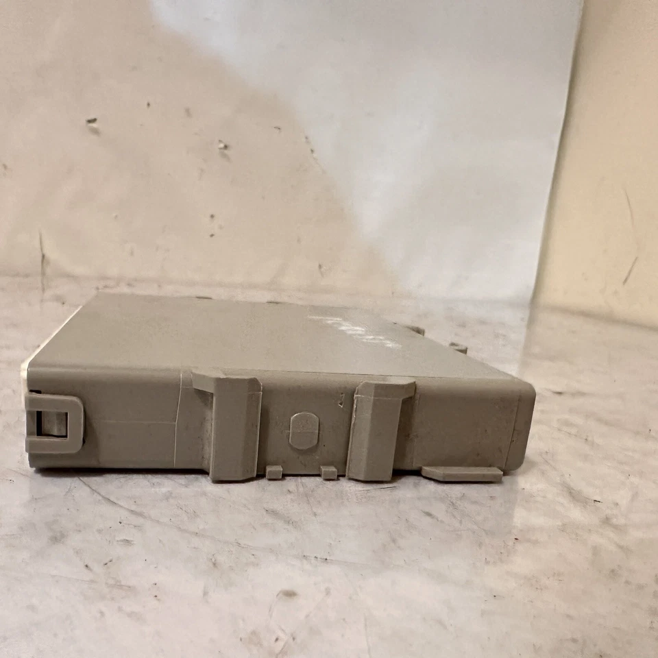 2015 LEXUS RX350 Smart Key Keyless Entry Control Module  OEM 89990-0E062  - Image 3 of 4