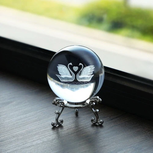 Bola de cristal de cisne 3D 60 mm esfera de vidrio grabada con láser con soporte - Imagen 2 de 5