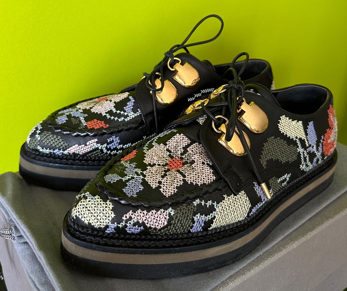 ☆VIP価格☆ AlexanderMcqueen ローファー Alexander McQueen Rare Women Loafers with Top Cross Stitch