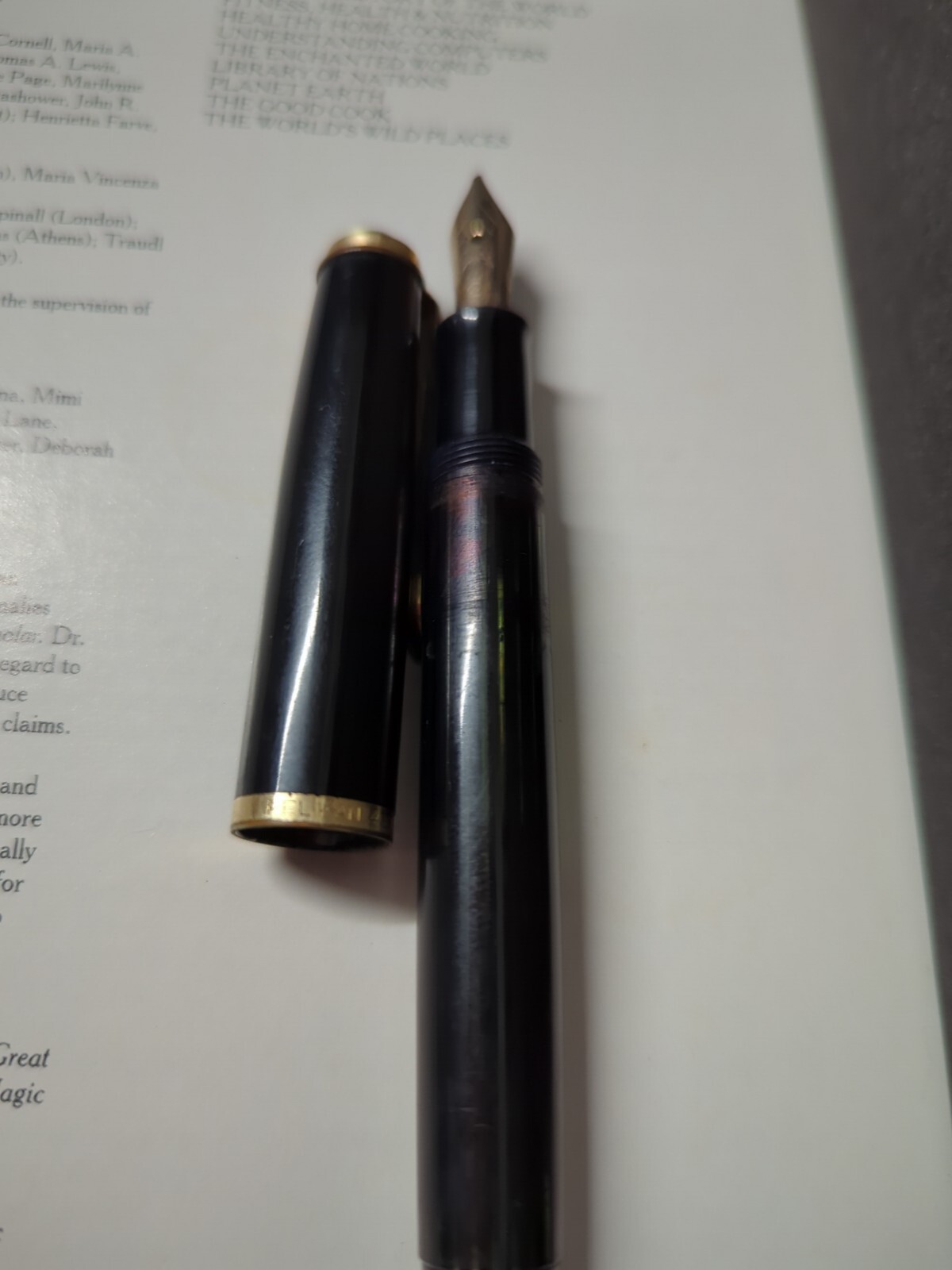 PELIKAN 400 Green Striped Germany  Nib 14C-585  Fountain Pen 