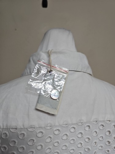 NWT BLUE ISLAND Women's Blouse Long Sleeve Button Down White Color Sheer.Size L - Picture 18 of 18