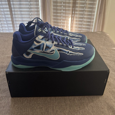 Nike Kobe 5 Men s Low Top Basketball Sneakers Blue Teal Graphic Lace Up