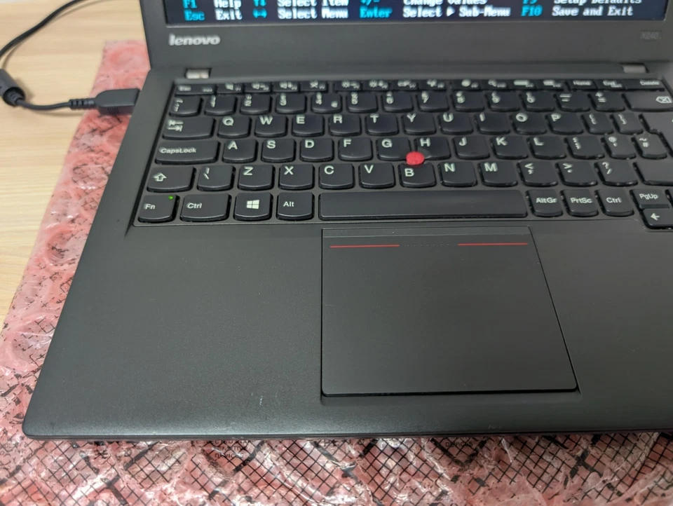 Lenovo ThinkPad X240 - Intel Core i5-4200U - 4GB Ram - No Storage - BIOS Locked - Image 2 of 4